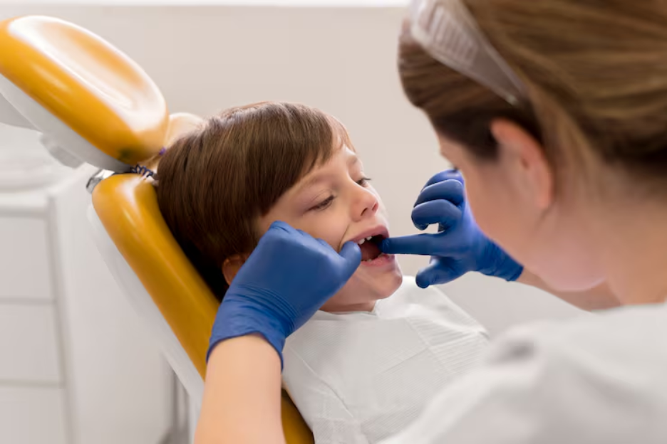 Hamilton Dental Group | When Should Your Child See an Orthodontist? A Guide to Early Evaluation Hamilton Dental Group | When Should Your Child See an Orthodontist? A Guide to Early Evaluation